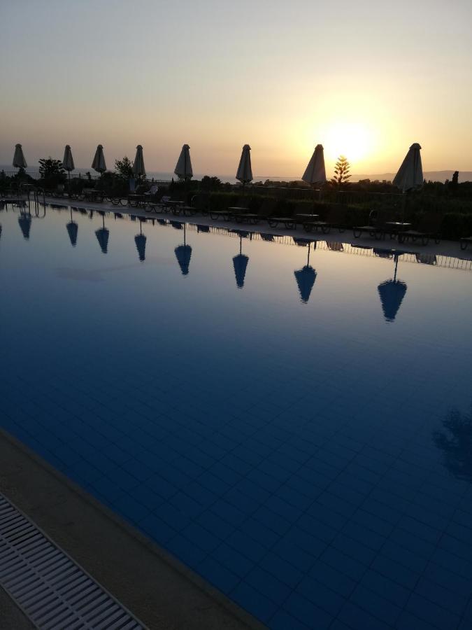 سفوروناتا Astra Village Resort المظهر الخارجي الصورة